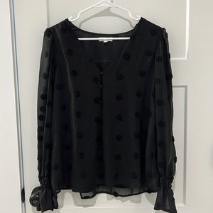 Black sheet long sleeve blouse